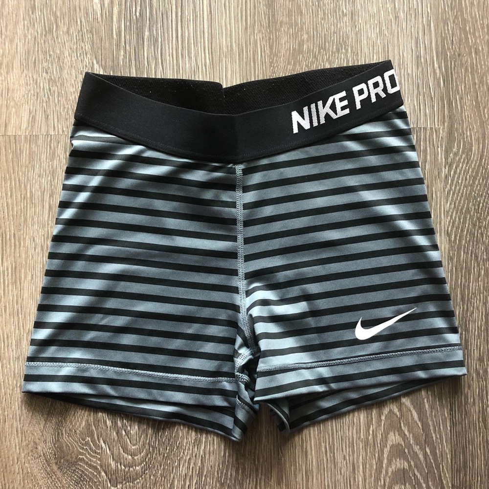 Striped Nike Pro